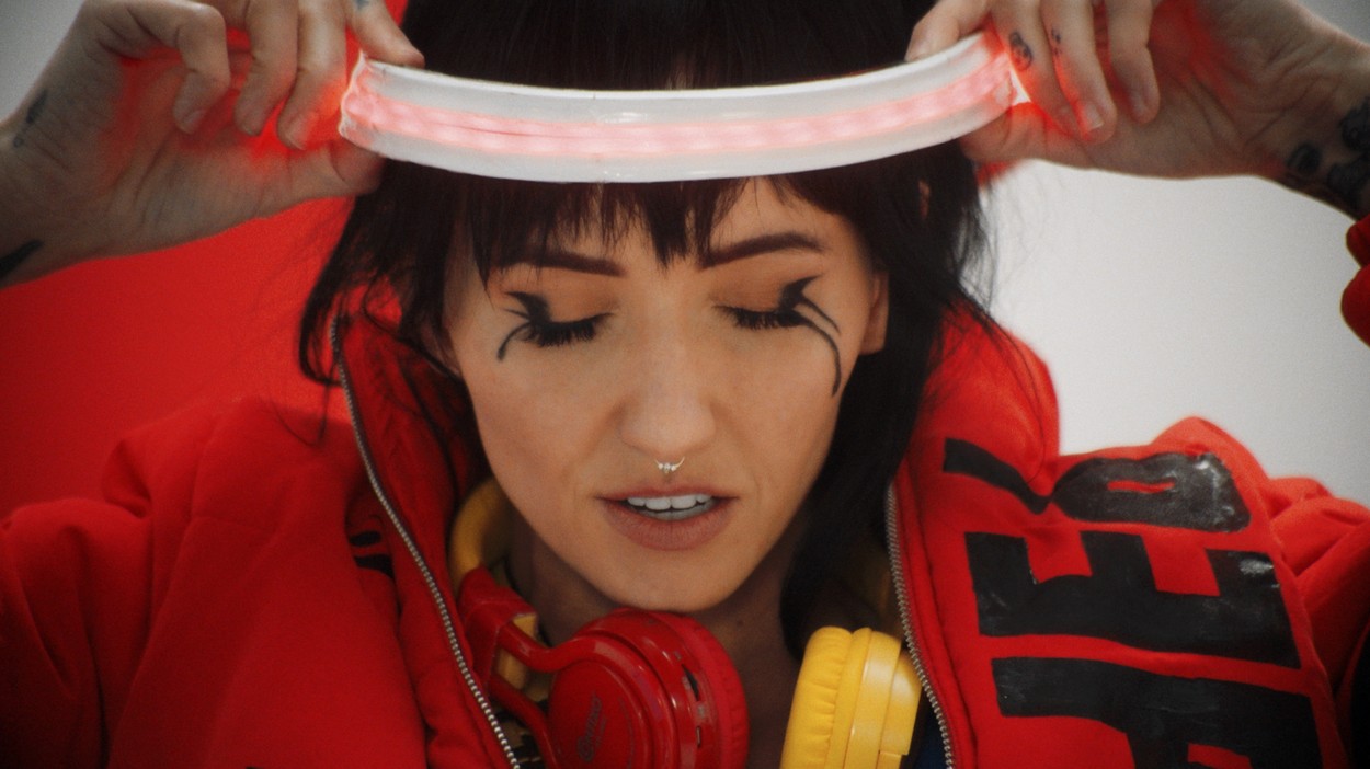 Lights - In My Head - 1