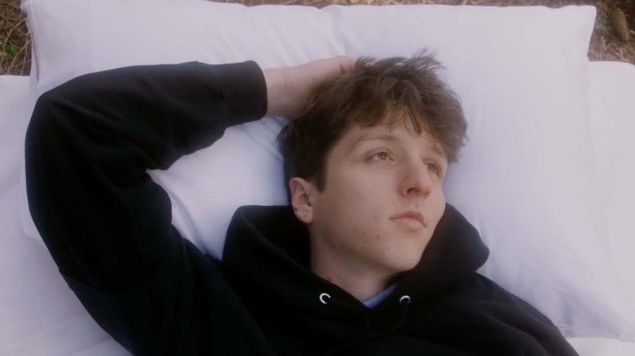 Powfu ft. beabadoobee - Death Bed 6