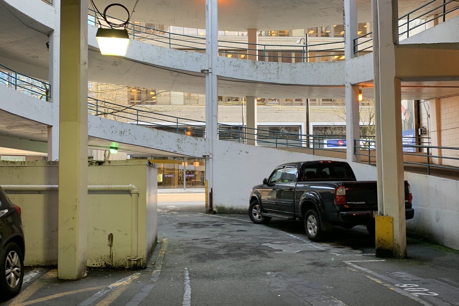 #19 Downtown Parkade - Georgia St & Richards St #