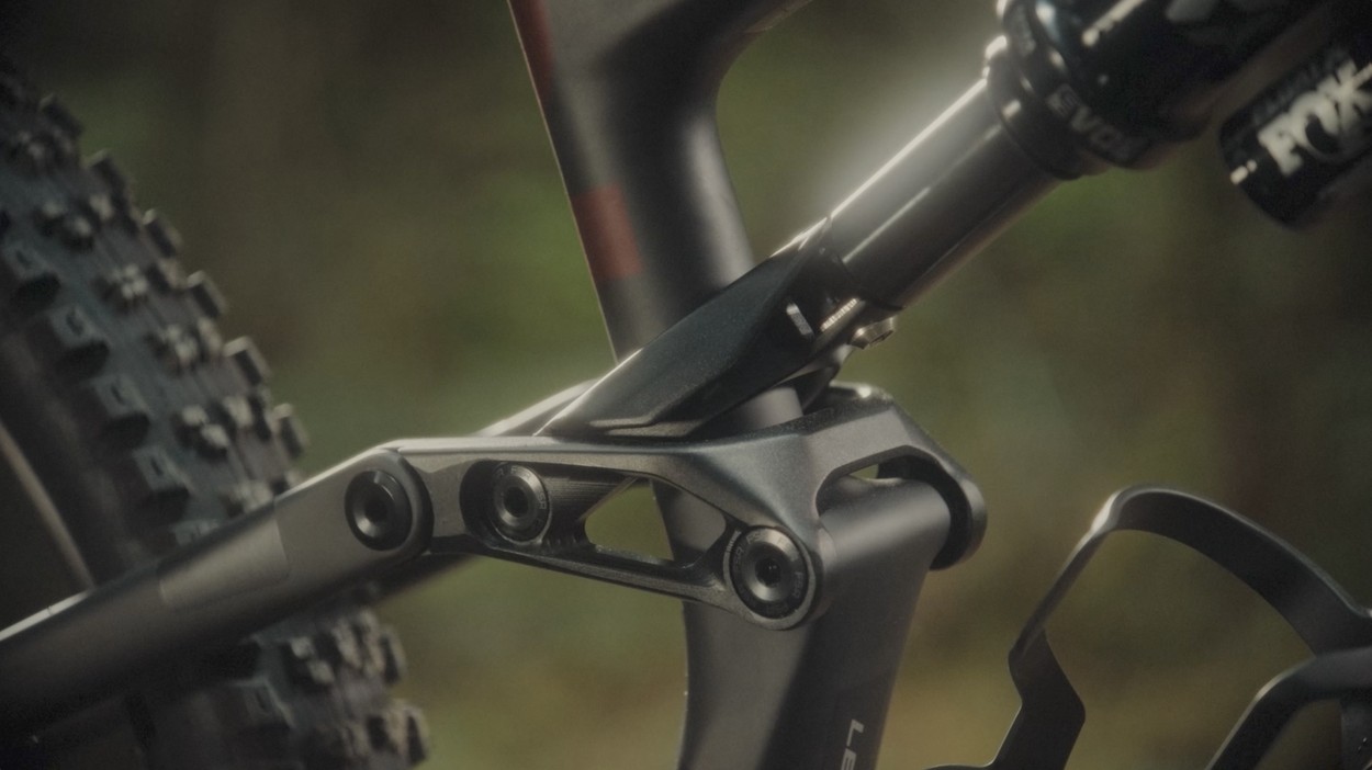 Specialized - Meet Crosby - 1