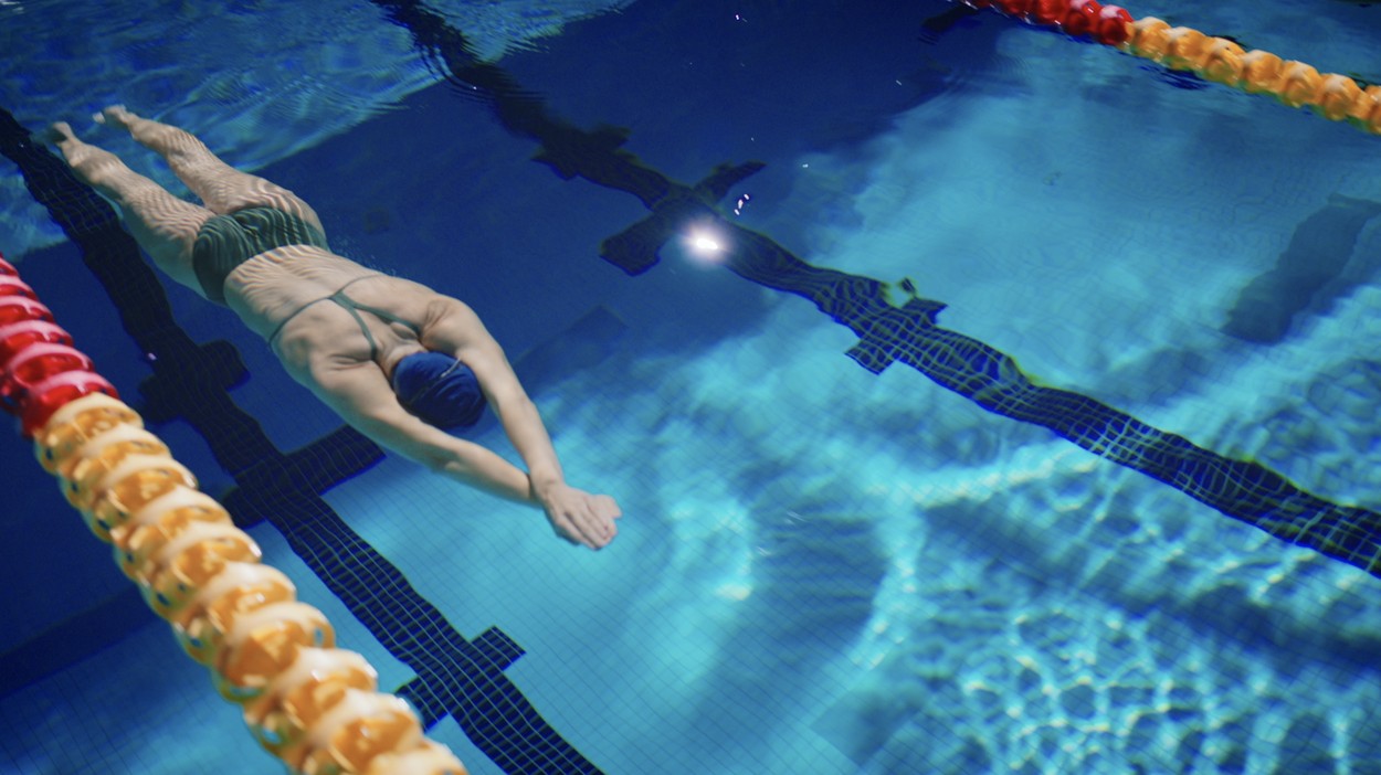 FORM Swim Goggles 4