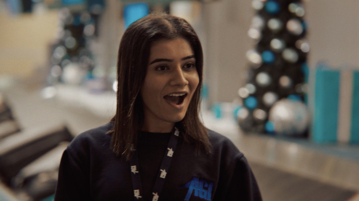 WestJet - Holiday Miracle 2023 - 5