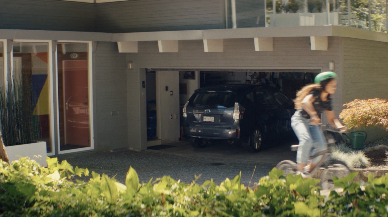 Telus - Smart Home - Control Garage Door with Your Phone