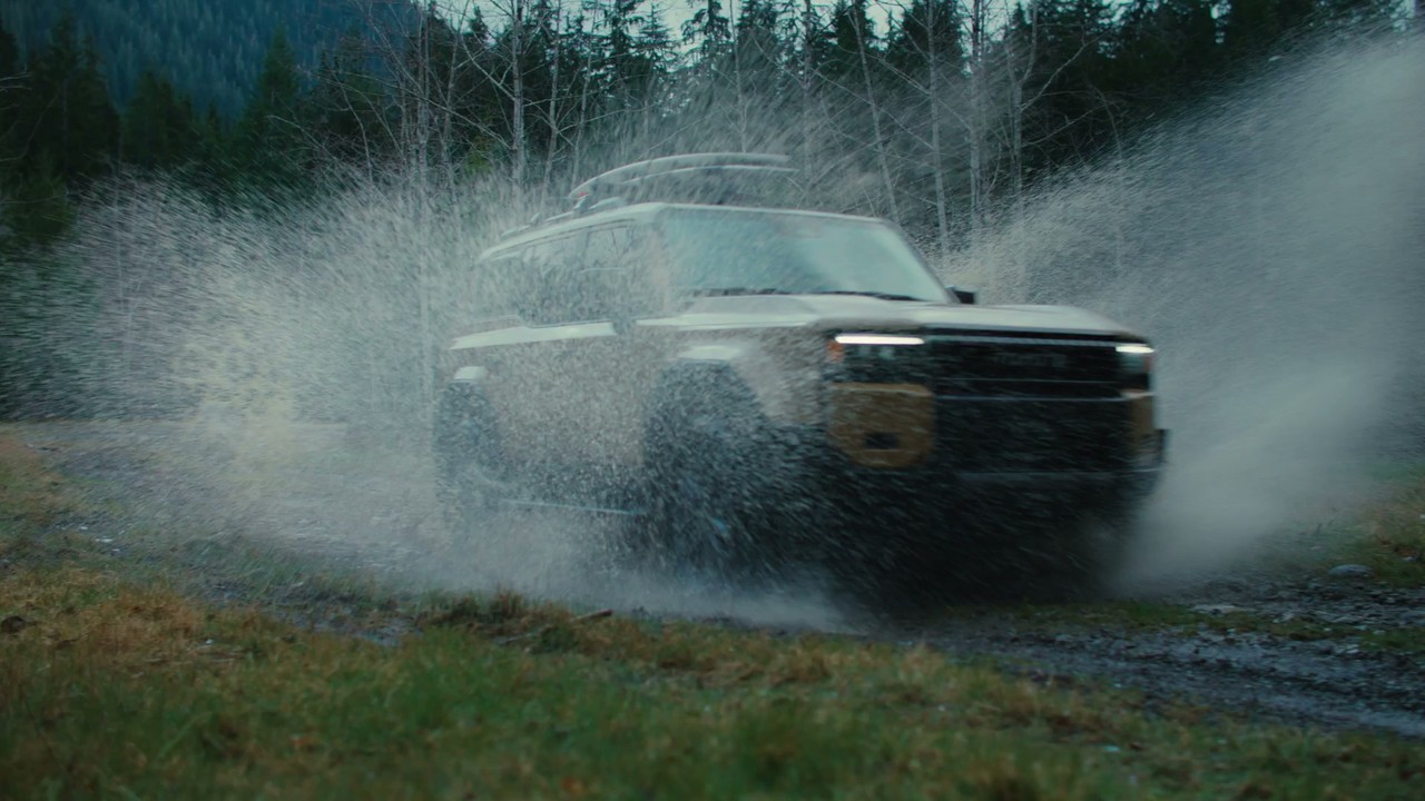 Toyota - 'Land Cruiser'