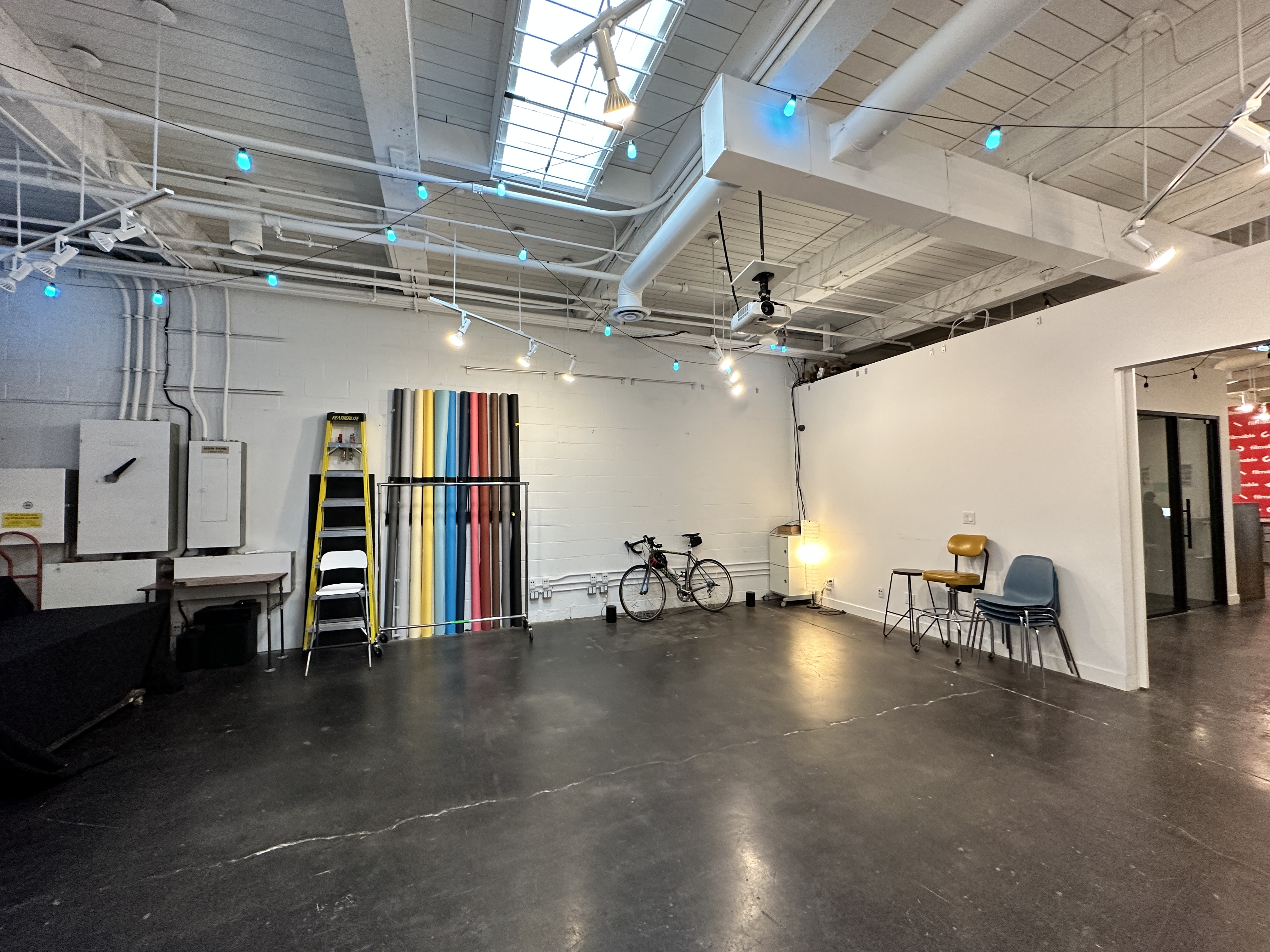 Boldly Photo Studio 1